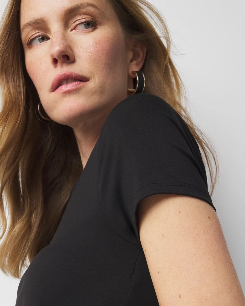 WHBM_WHBMFORME20Hvy20SS20Crew20Nk_570388185_BLK000001_OF_ALT202.jpeg