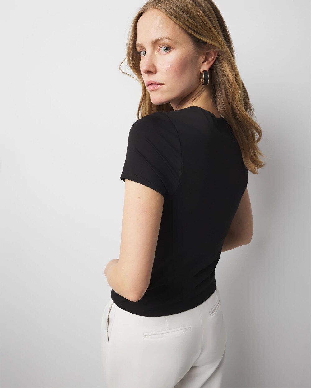 WHBM_WHBMFORME20Hvy20SS20Crew20Nk_570388185_BLK000001_OF_ALT203.jpeg