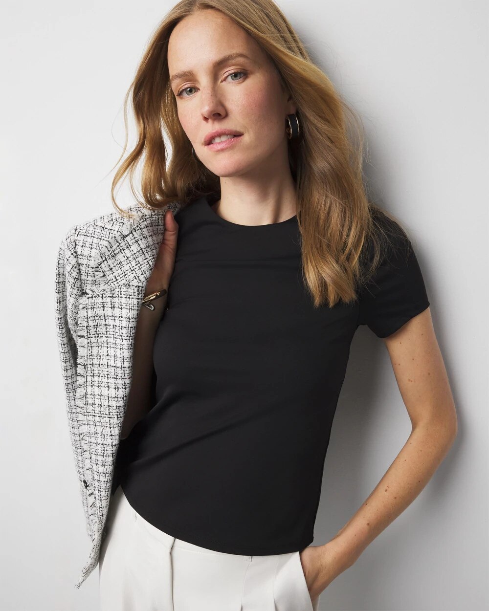 WHBM_WHBMFORME20Hvy20SS20Crew20Nk_570388185_BLK000001_OF_MAIN-1.jpeg