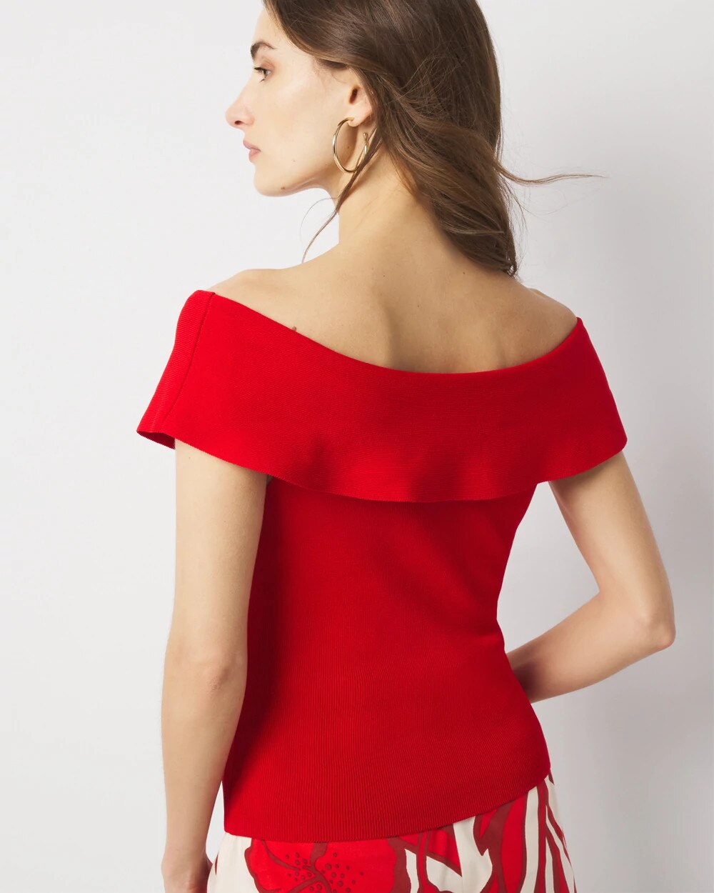 WHBM_WHBMFORME20OTS20Sweater_570389306_RED006728_OF_ALT203-1.jpeg
