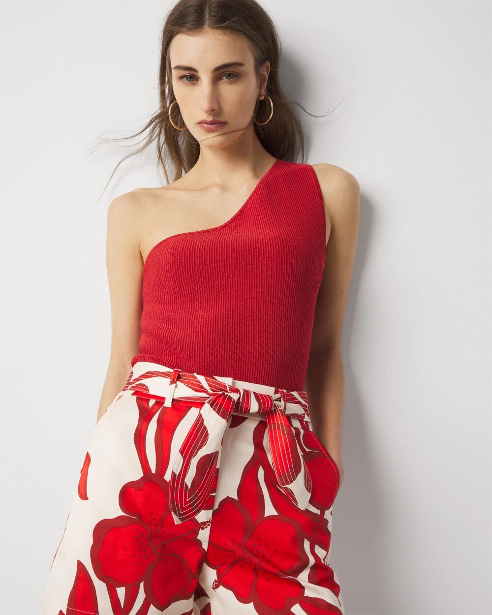 WHBM_WHBMFORME20One20Shldr20Swtr_570390761_RED006728_OF_MAIN-3.jpeg