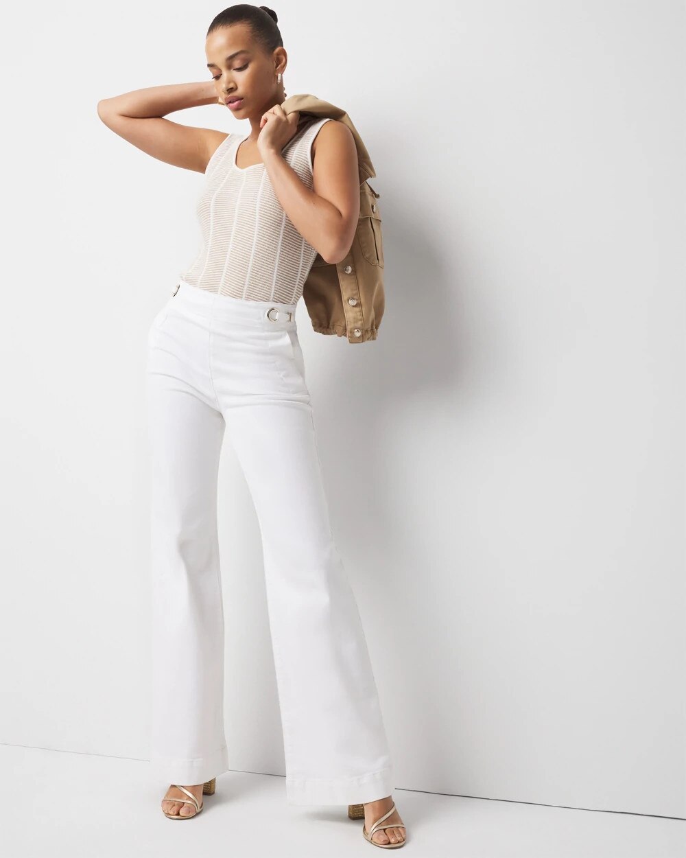 WHBM_WHBMFORME20Sq20Nk20Swtr20Tank_570392528_WHT006722_OF_ALT201-1.jpeg