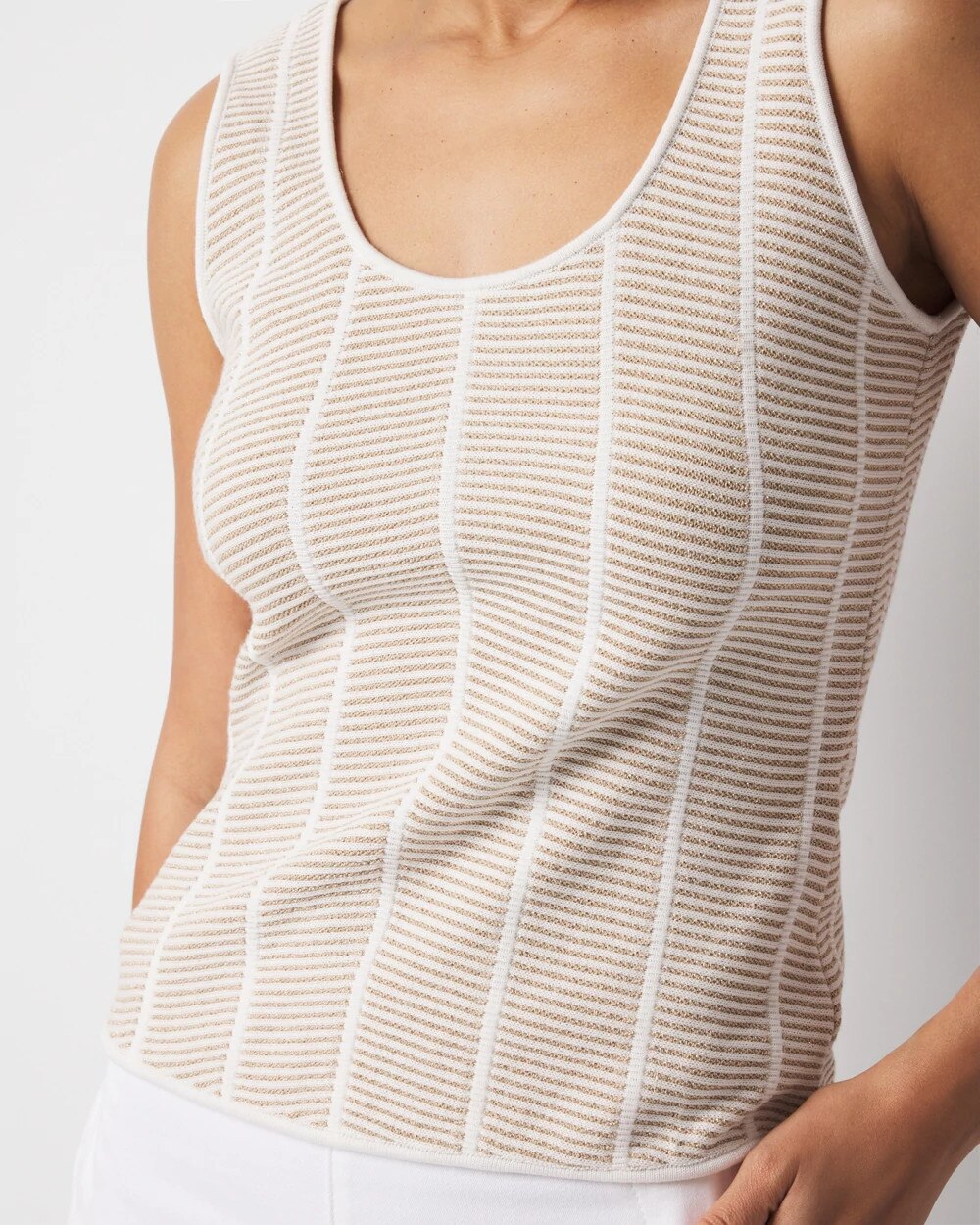 WHBM_WHBMFORME20Sq20Nk20Swtr20Tank_570392528_WHT006722_OF_ALT202-1.jpeg