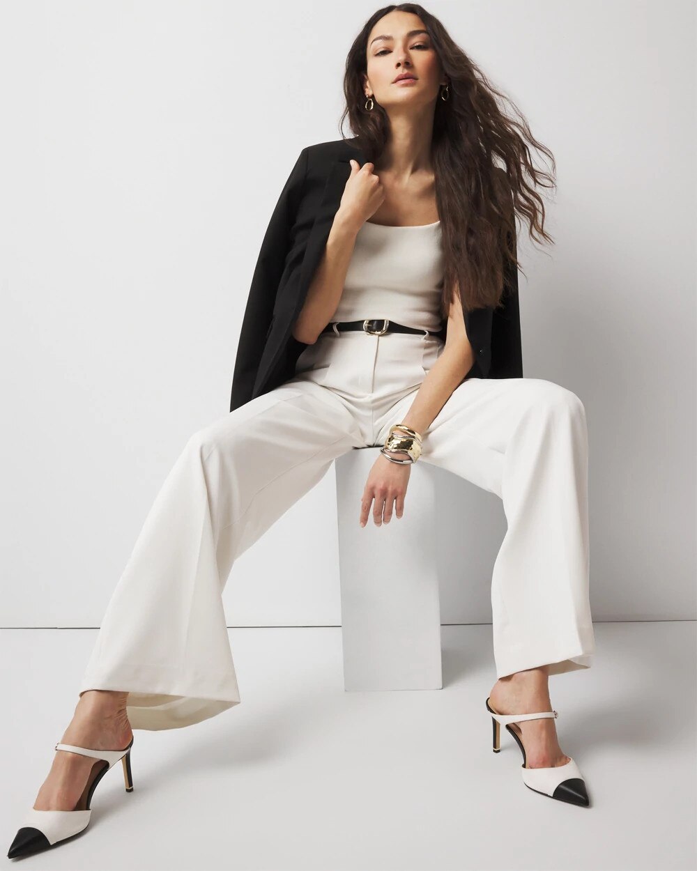 WHBM_WHBMFORME20Swtr20Halter20Top_570383467_IVO000190_OF_ALT201.jpeg