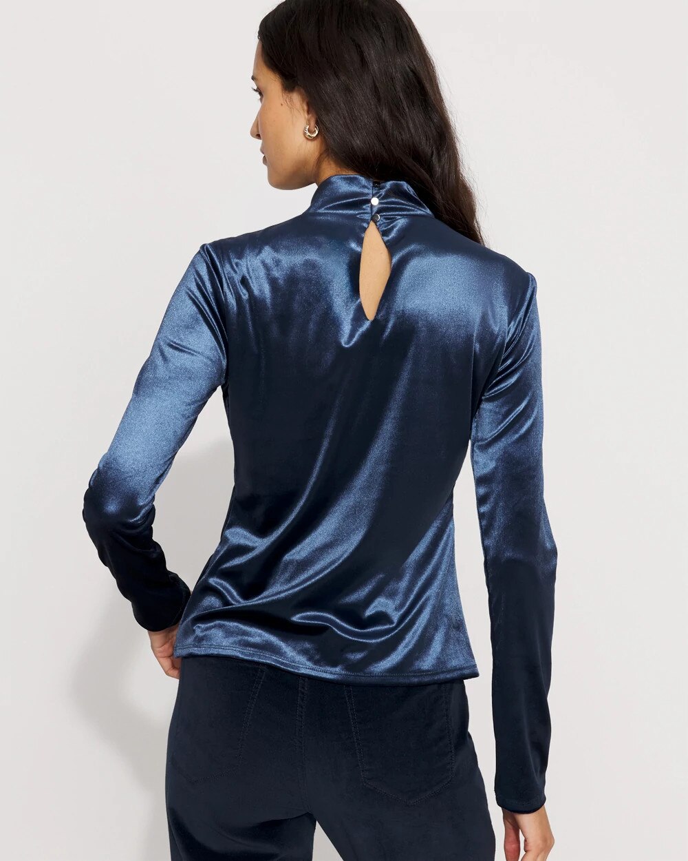 WHBM_WHBMFORME20Velvet20Twist20Nk_570400761_BLU002099_OF_ALT203-1.jpeg