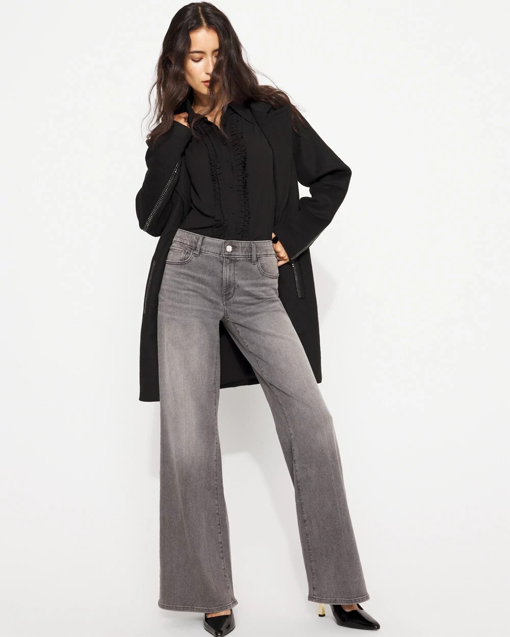 WHBM_Wide20Leg20520Pocket_570400550_GRY007237_OF_MAIN-1.jpeg