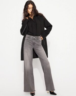 Mid Rise Wide Leg Jean